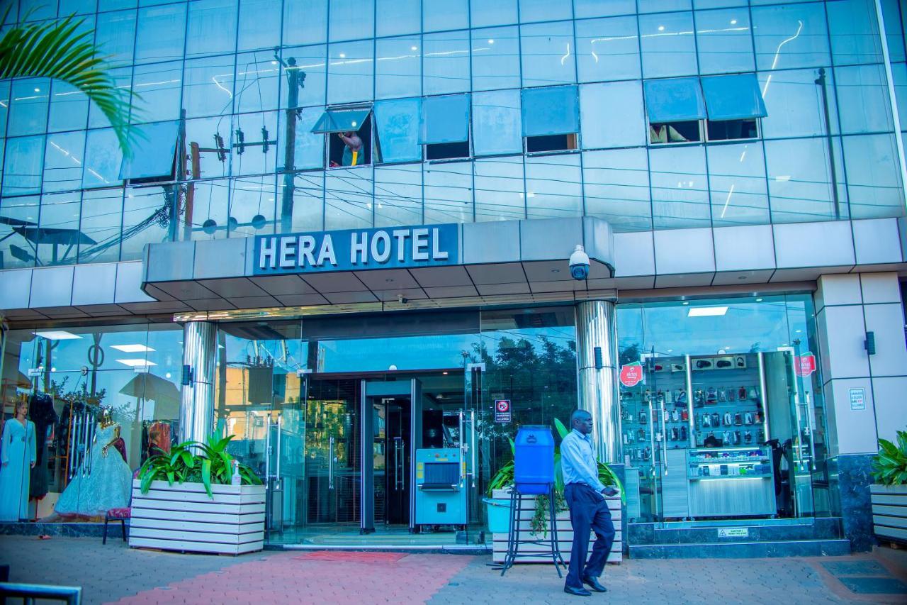 Hera Hotel Кампала Экстерьер фото
